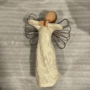RETIRED 2000 Angel of the Heart Willow Tree  - I have many models to bundle!